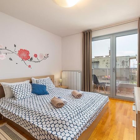 Deluxe Apartment Marina With A Private Parking Риека Экстерьер фото
