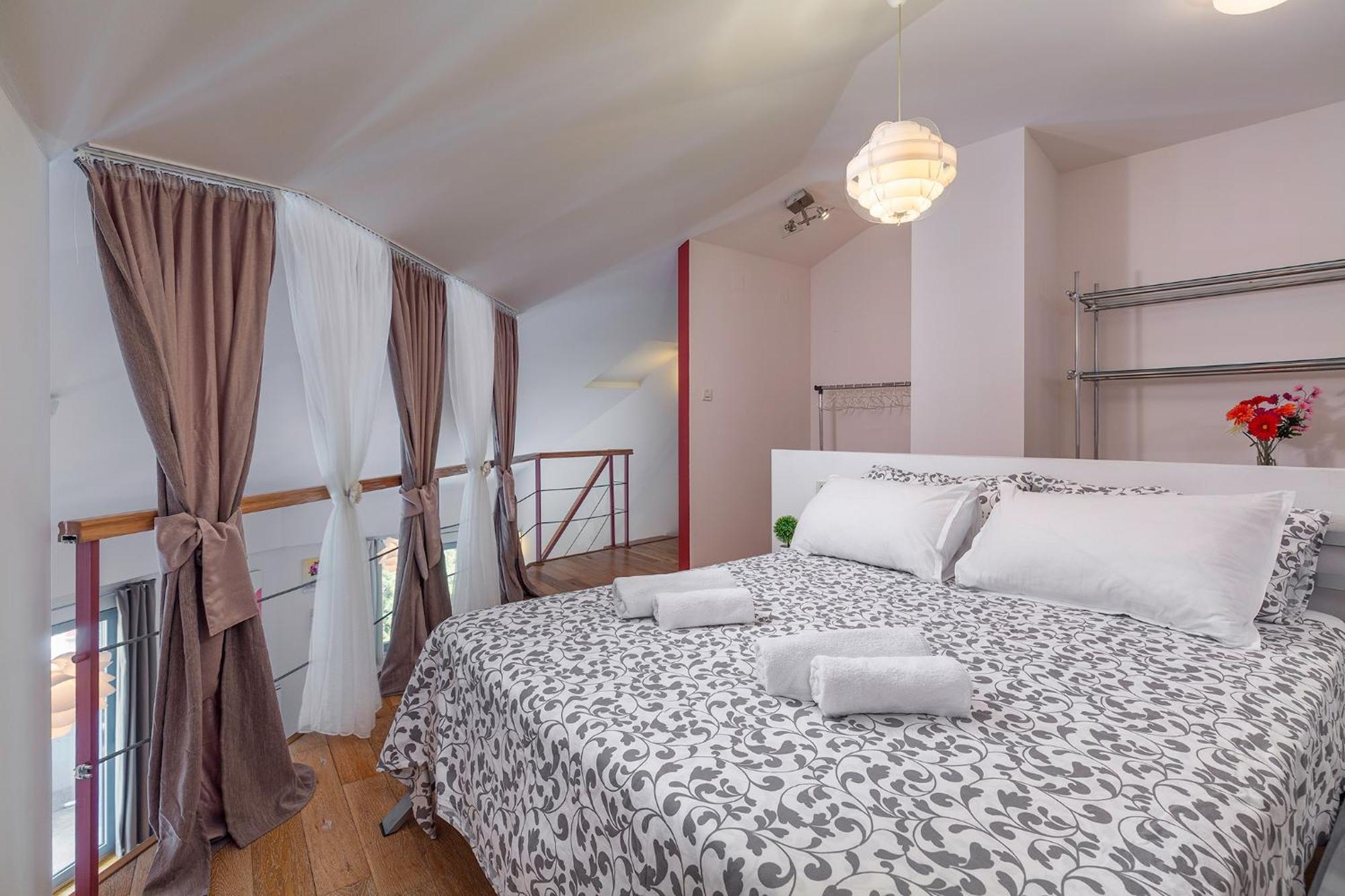Deluxe Apartment Marina With A Private Parking Риека Экстерьер фото